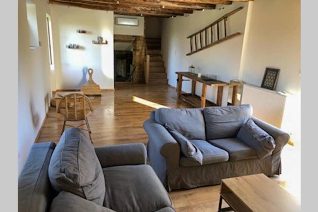 Chez Renou Et Prosperou Maison Typique Du Sarladait Saint-Genies Экстерьер фото