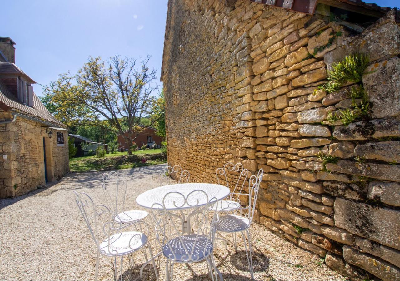 Chez Renou Et Prosperou Maison Typique Du Sarladait Saint-Genies Экстерьер фото